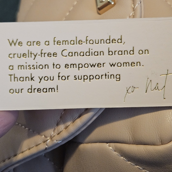 Poppy & Peonies Pink Quilted Crossbody Bag - Picture 12 of 12